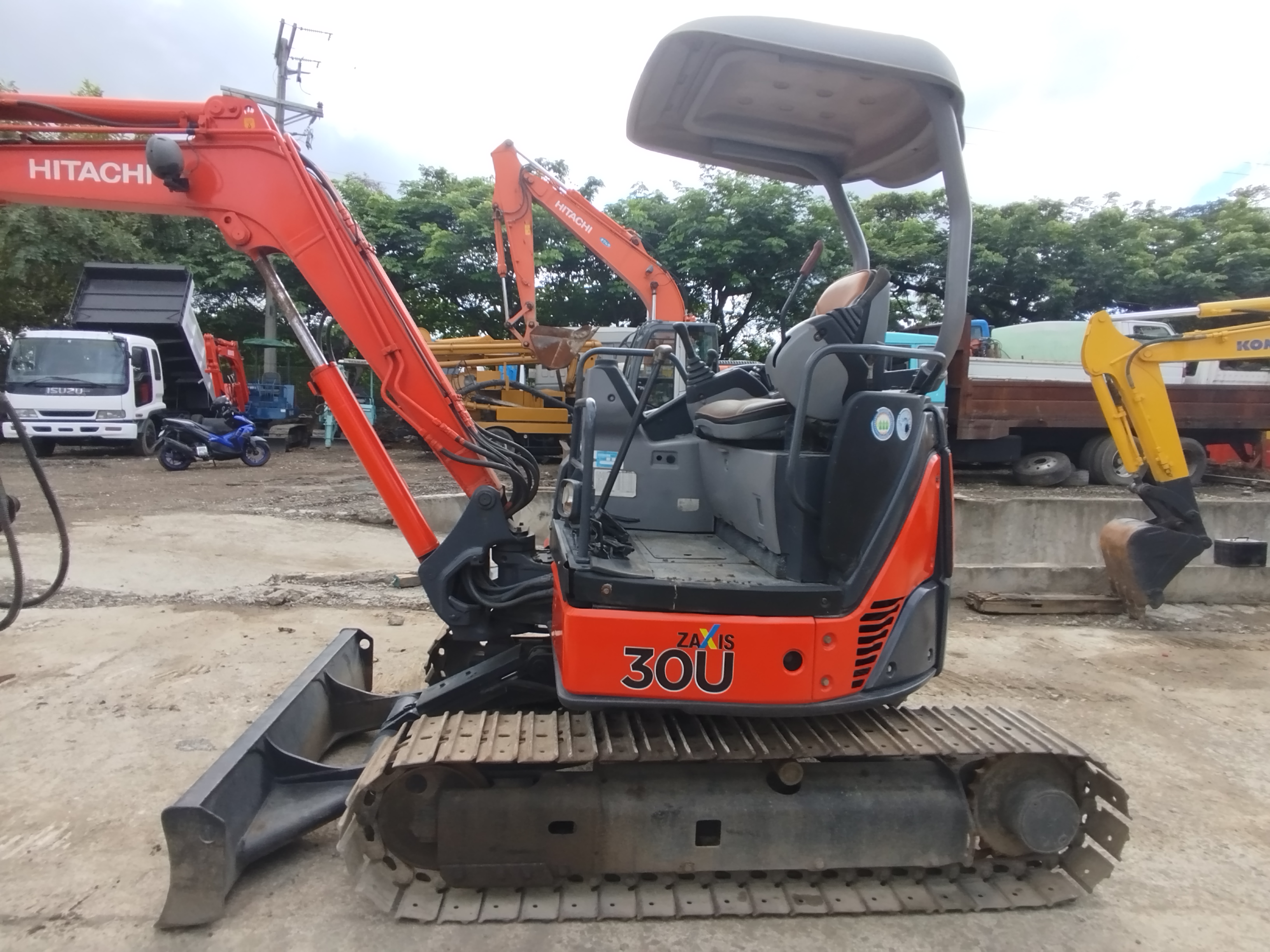 Excavator  image 4
