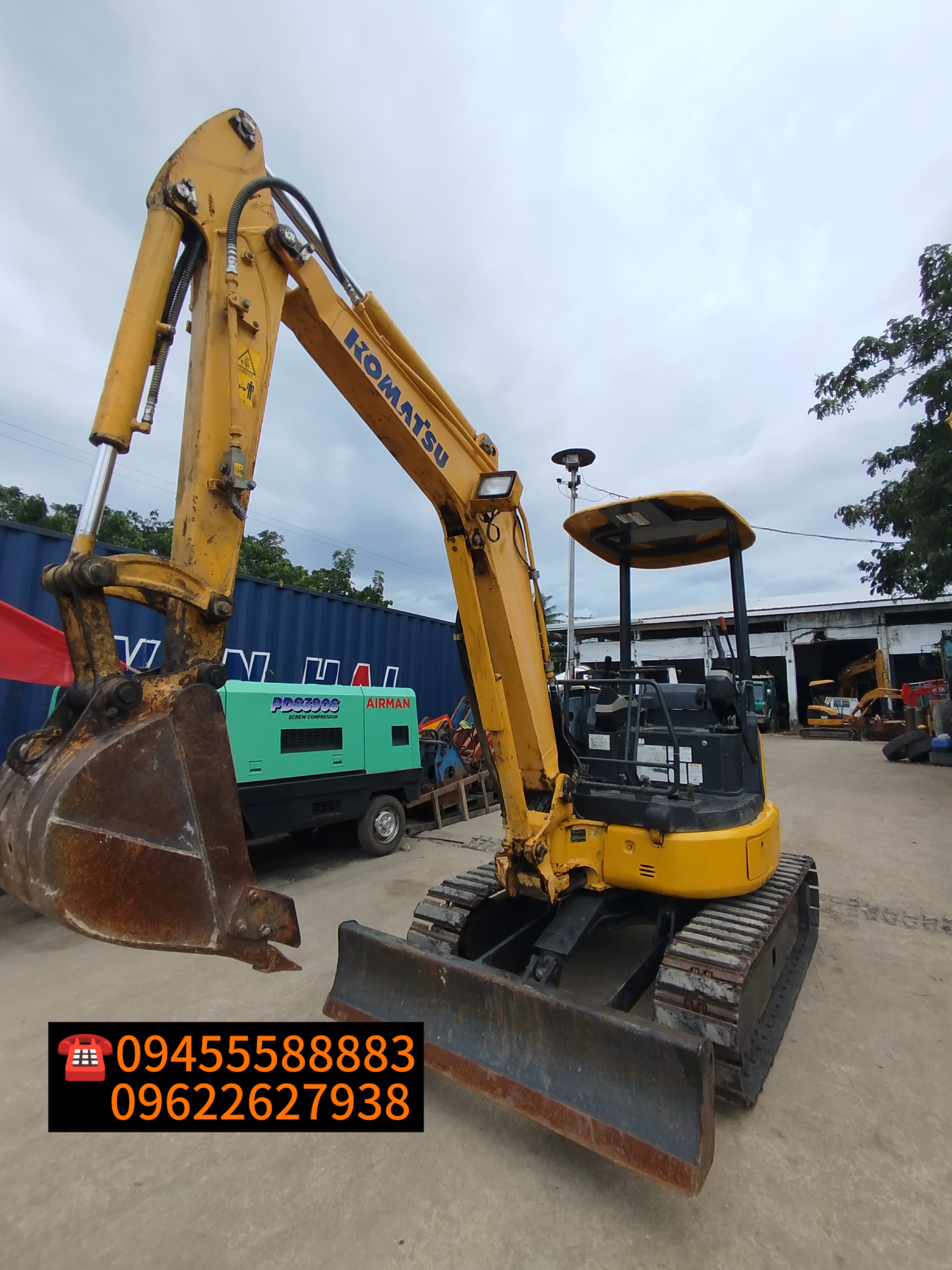 Excavator  image 3