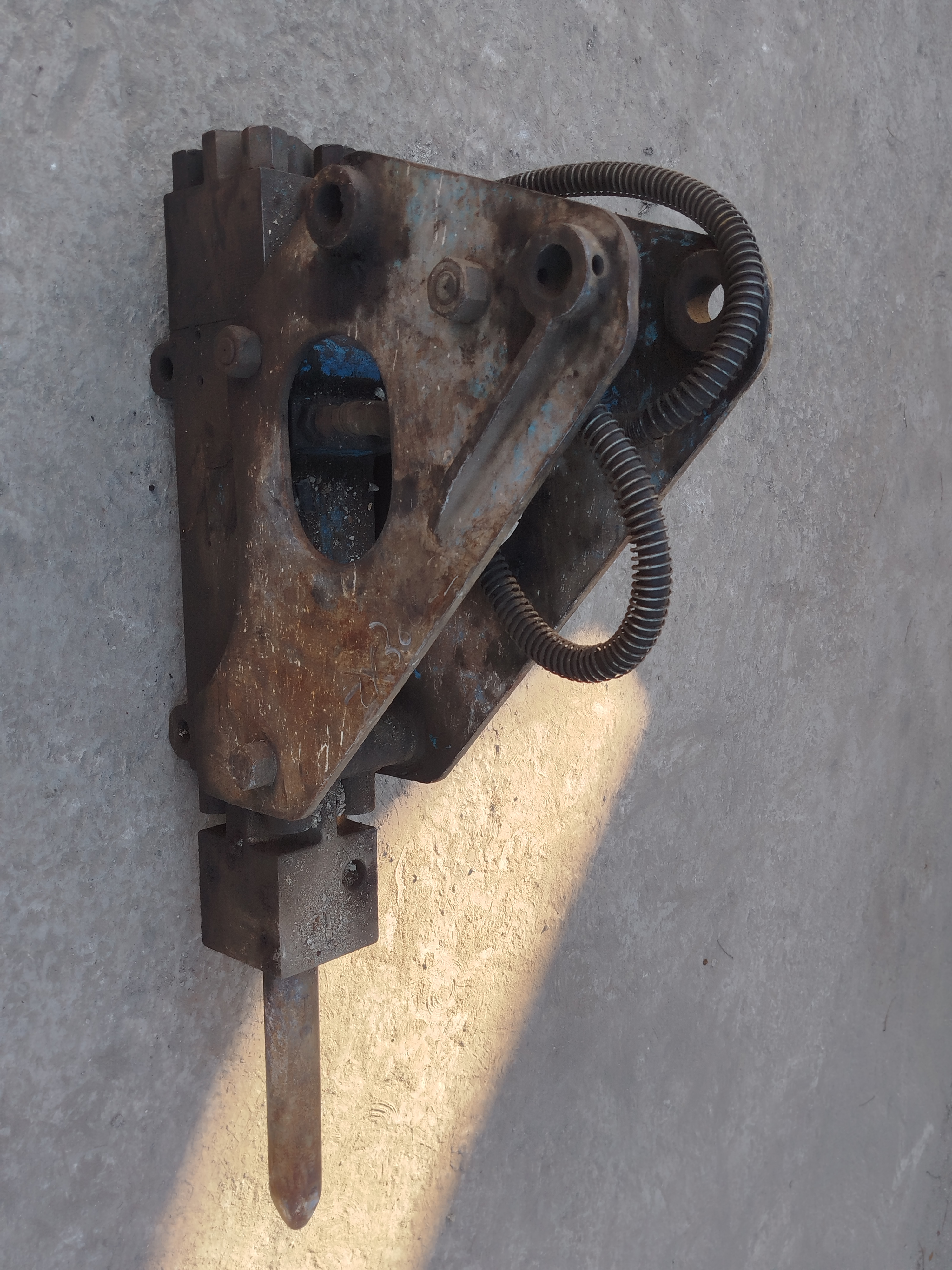 Breaker  image 3