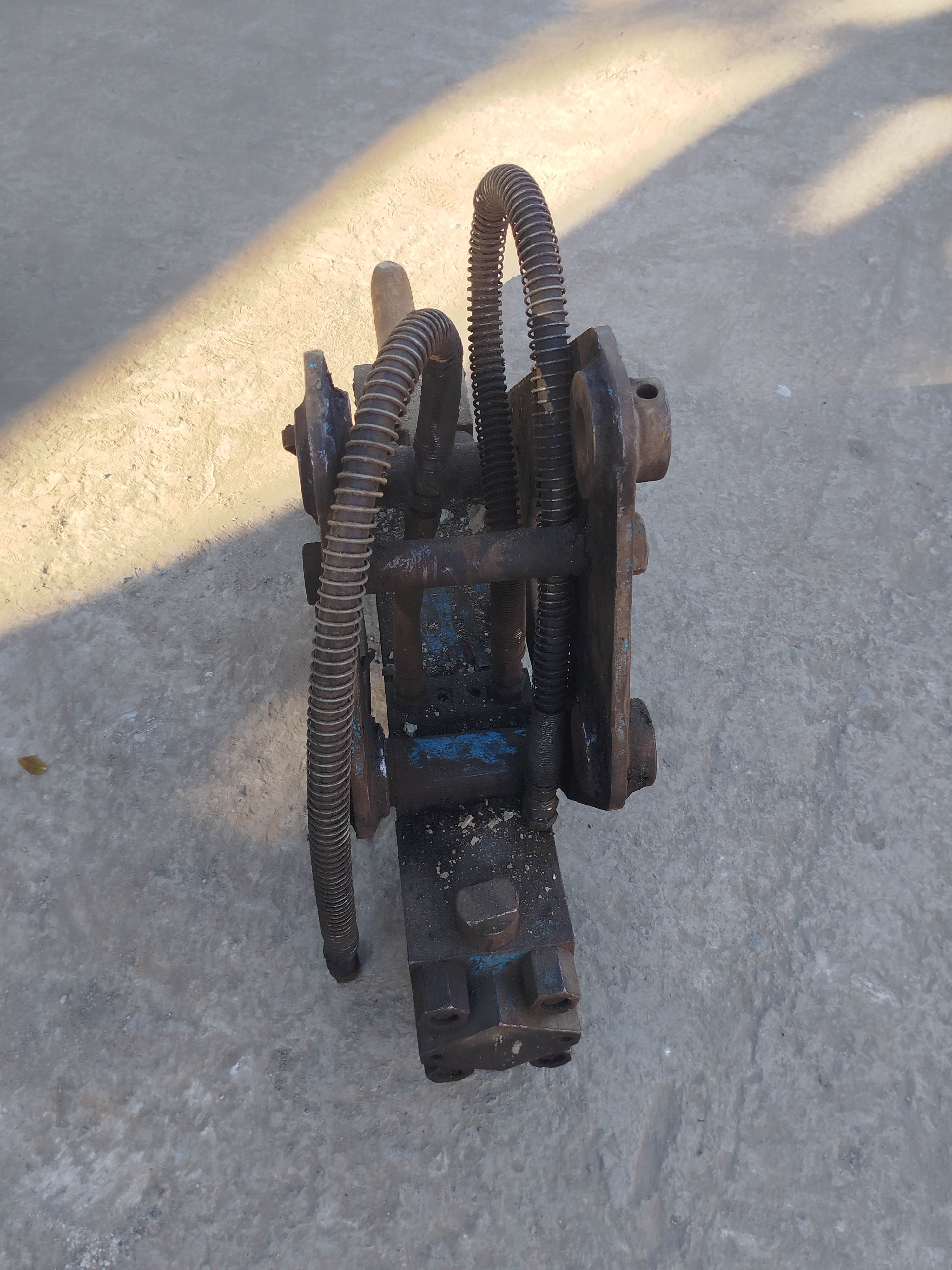 Breaker  image 4