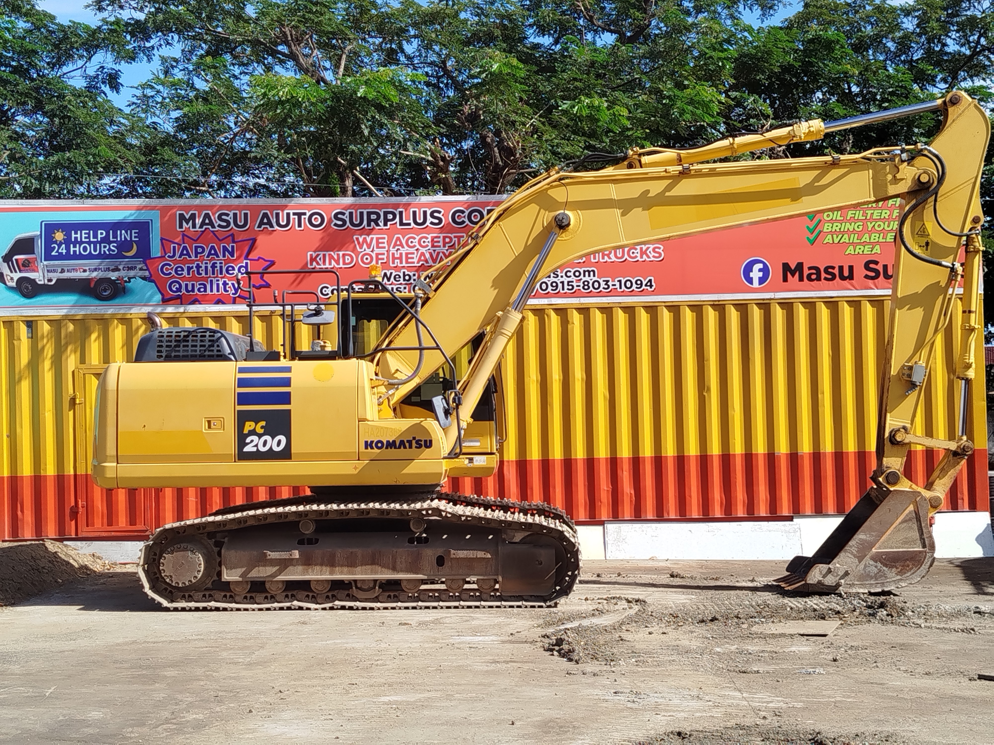 Excavator Komatsu PC 200-10 image 4