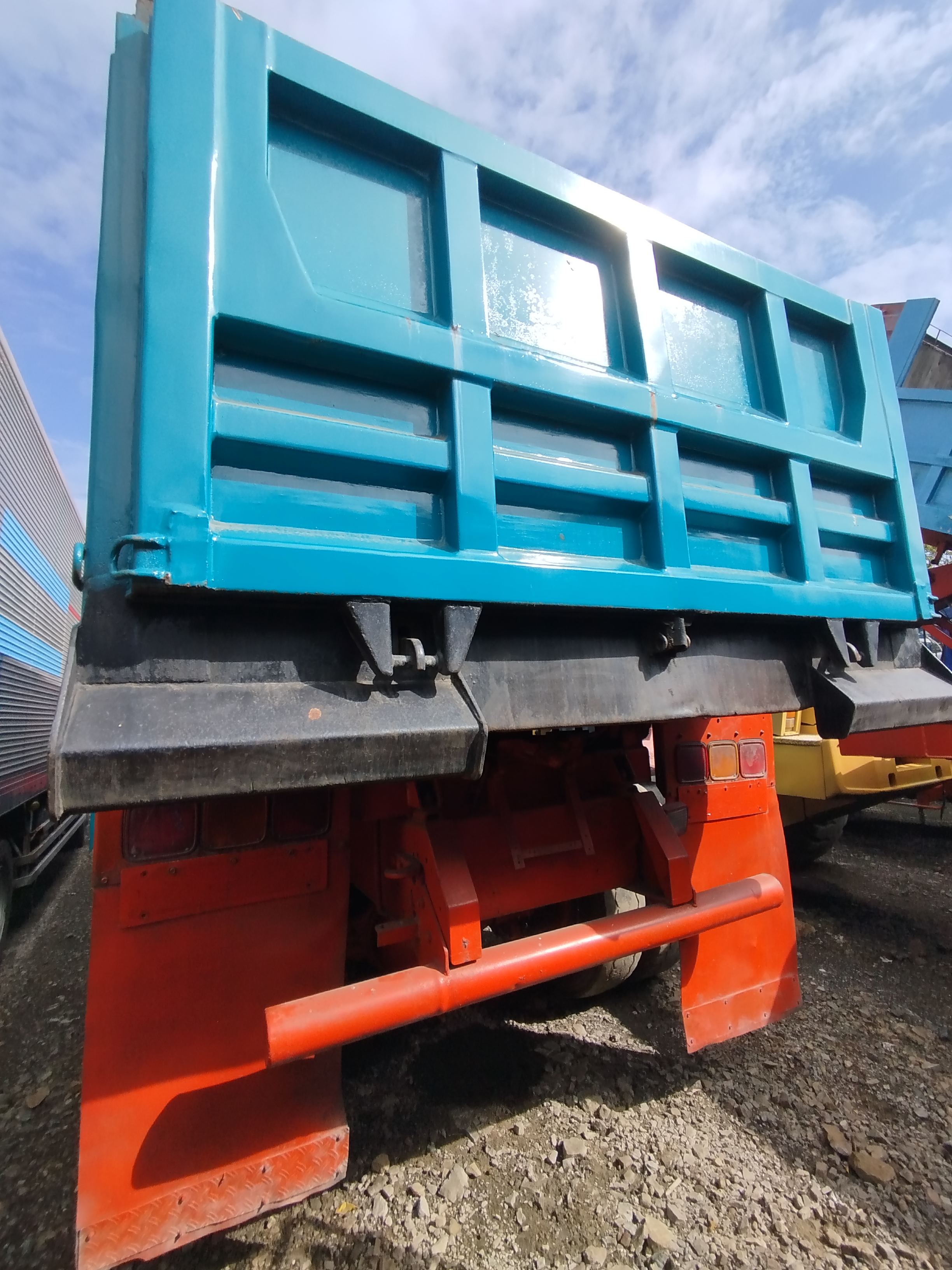 Dump Truck  image 4